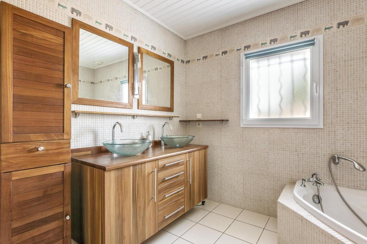 Maison Avec Piscine Pour 6 Personnes Ле-Сабль-д'Олонн Екстер'єр фото